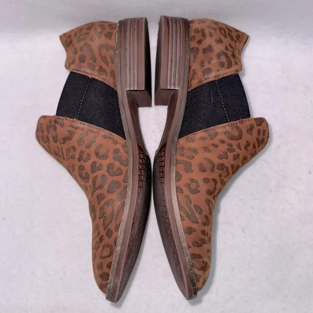 Women’s Clarks Suede Camzin Ultimate Comfort Leopard Print Shoes size 7.5